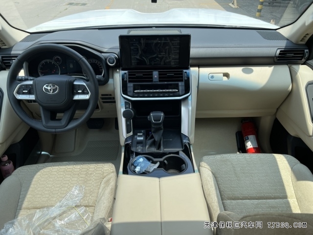 18649036440 23款丰田酷路泽4000全国上牌特价79万现车