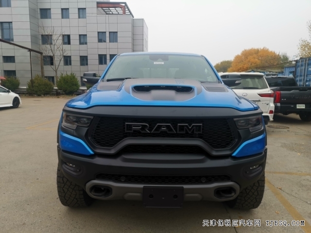 18649036440 道奇霸王龙6.2T价格95万对比福特猛禽你怎么选