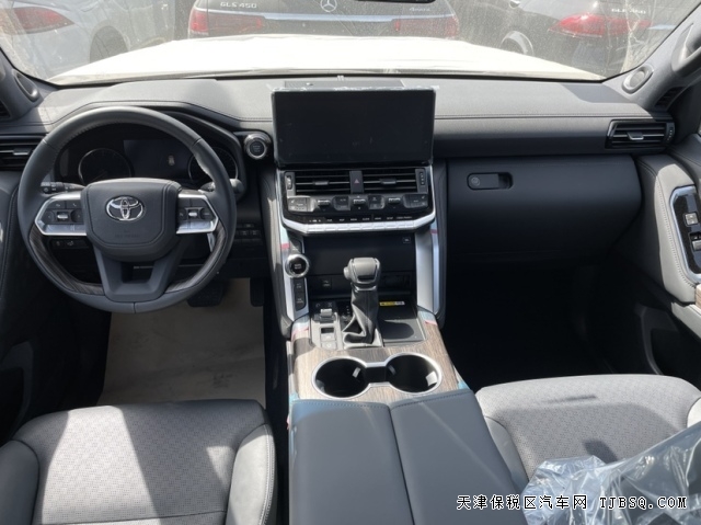 18649036440 22款酷路泽LC300 VX 3.5T 三差 前后通风 前加热 JBL音响 后娱
