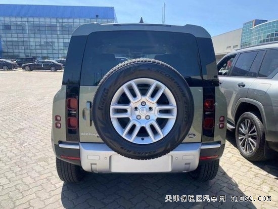 23款欧规路虎卫士110 3.0汽油 P400 SE绿/黑现车