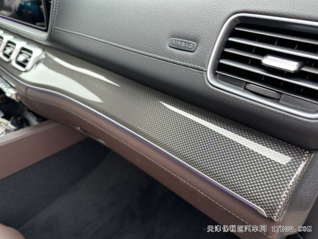 23款奔驰GLS450和4S店对比有什么优势