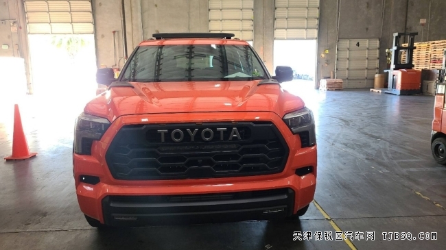 丰田 红杉 23款 3.5T 混动 TRD Pro 橙色 现车钜惠 特价一台