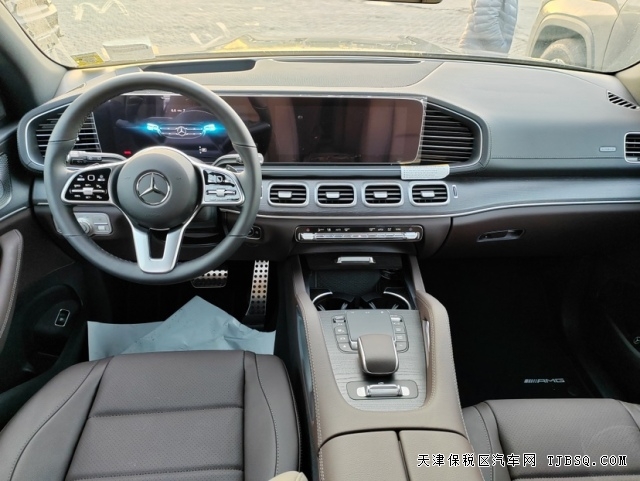 23款奔驰GLS450展厅现车降价促销中 裸车价100万起