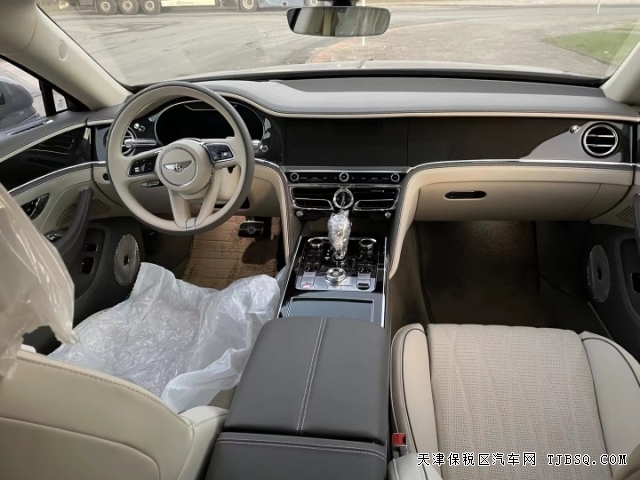 天津港宾利飞驰V8魅力SUV 进口国六优惠  促销价出售