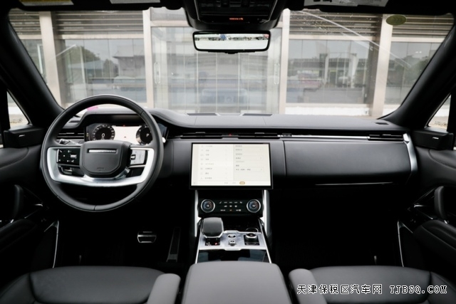 平行进口23款路虎揽胜SE长轴4.4T大V8天津港国六现车超豪华SUV代表