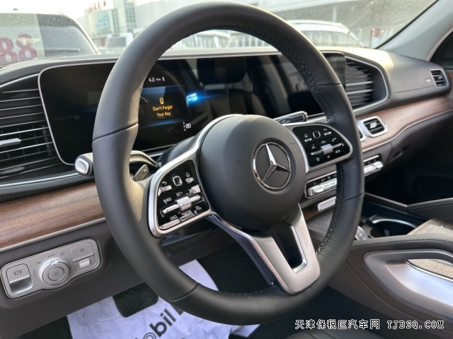 天津港23款美规奔驰GLS450平行进口版国六现车全国上牌销售冠军车型