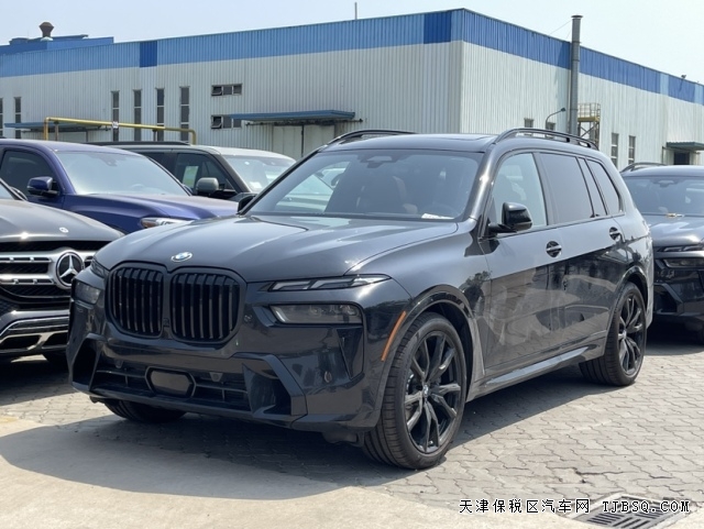 天津港顶级配置23款宝马X7黑武士版国六现车全国落牌