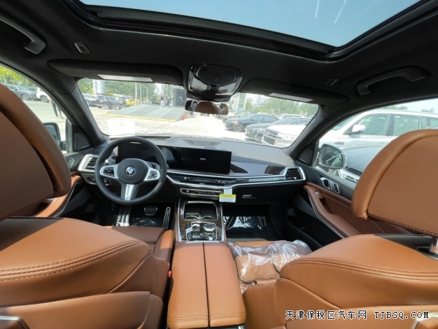 天津港顶级配置23款宝马X7黑武士版国六现车全国落牌