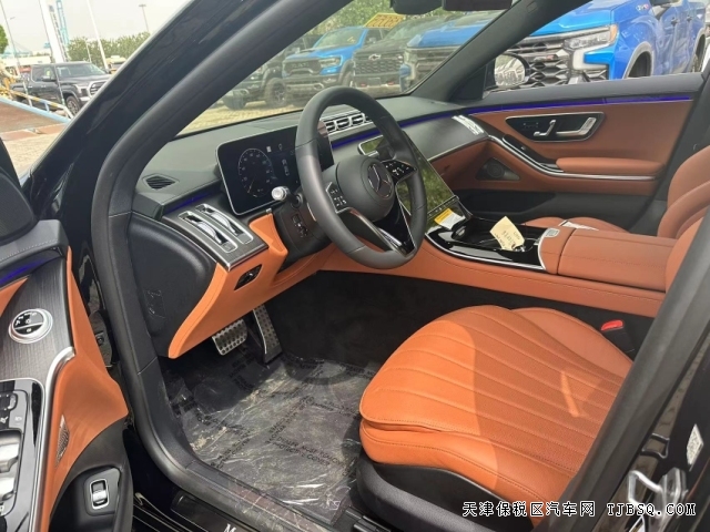 平行进口23款奔驰S500天津港国六高配AMG现车手续全