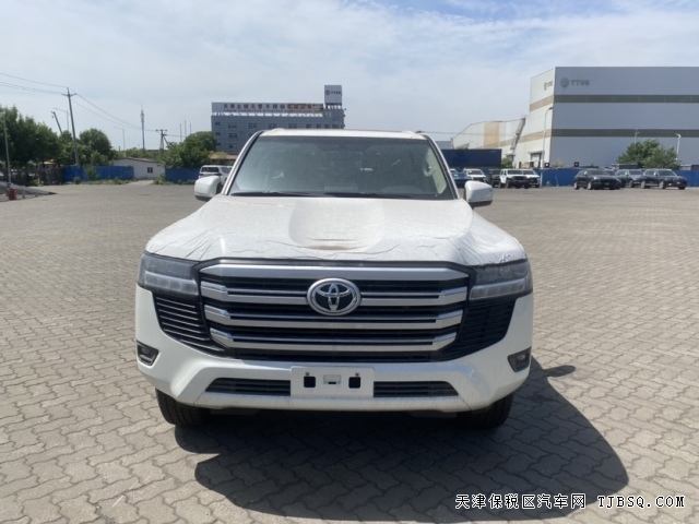 平行进口新款丰田兰德酷路泽开售，4.0升V6动力  82万起