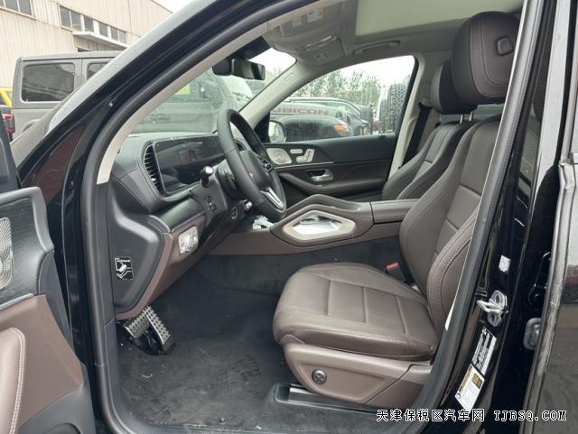 平行进口销量最高的百万级别SUV23款美规奔驰GLS450港口最新行情价117万起售