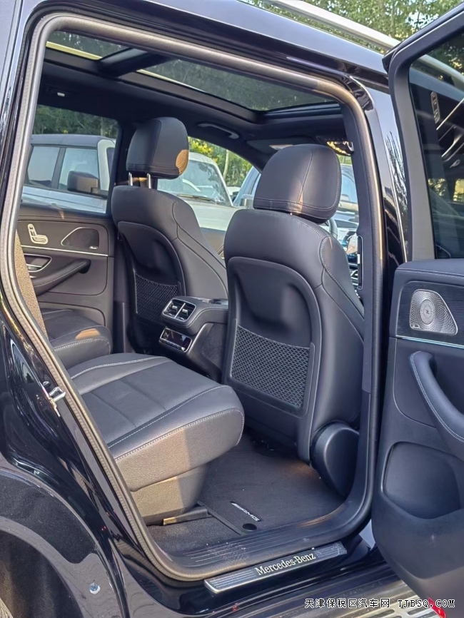 狂降20万的奔驰GLS450社交名片的第一首选，颠覆你对豪华SUV的认识