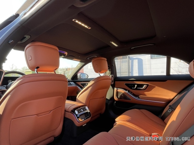 平行进口23款奔驰S580商务轿车4.0T大V8港口最新行情配置