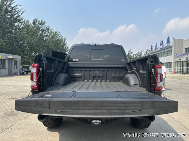 23款美规福特F150猛禽R配5.2L V8机械增压发动机重度越野王者港口现车