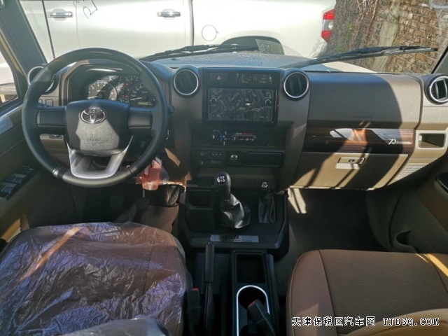 23款酷路泽LC76 70周年纪念版最火的硬派越野车