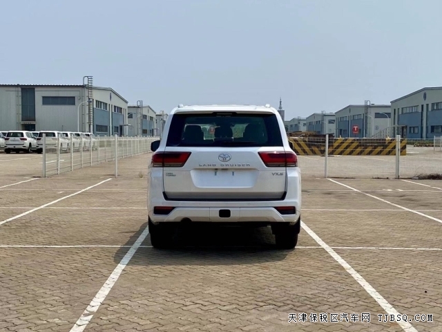全新一代LC300酷路泽3.5T双涡轮增压更高配置帝国版港口热销中