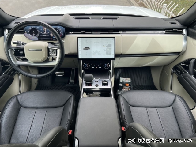 天津港23款路虎揽胜行政4.4T汽油长轴大V8现车在售可分期购车