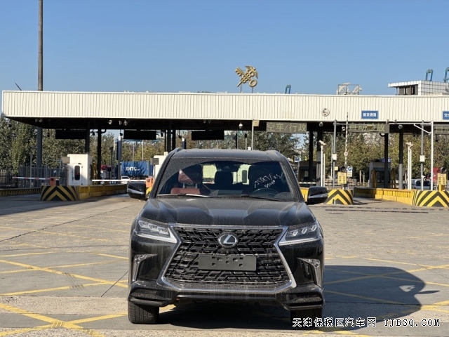 平行进口中东版雷克萨斯LX570港口最后一排5.7L自然吸气发动机