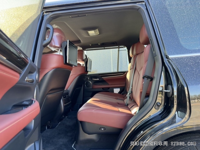 平行进口中东版雷克萨斯LX570港口最后一排5.7L自然吸气发动机