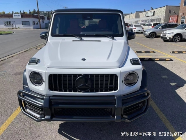 稀有车型23款奔驰AMG G63熊猫版个性化配置和配色港口现车可分期