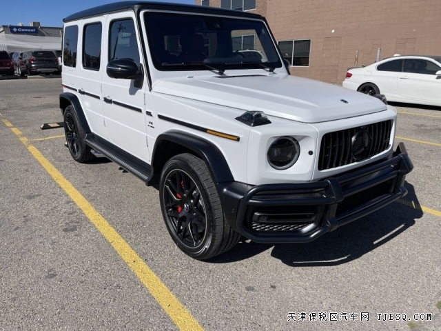 稀有车型23款奔驰AMG G63熊猫版个性化配置和配色港口现车可分期