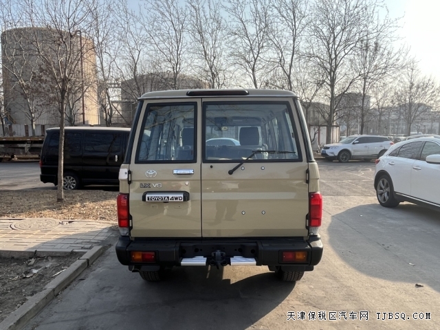 中东版24款丰田酷路泽LC76自动挡通过环保测试即将现场热度依旧最新行情