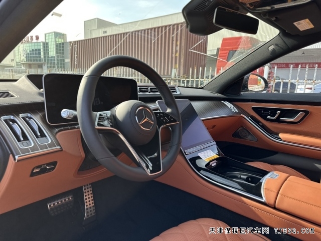 追求动力性能的平行进口奔驰S580商务座驾4.0T港口最新行情