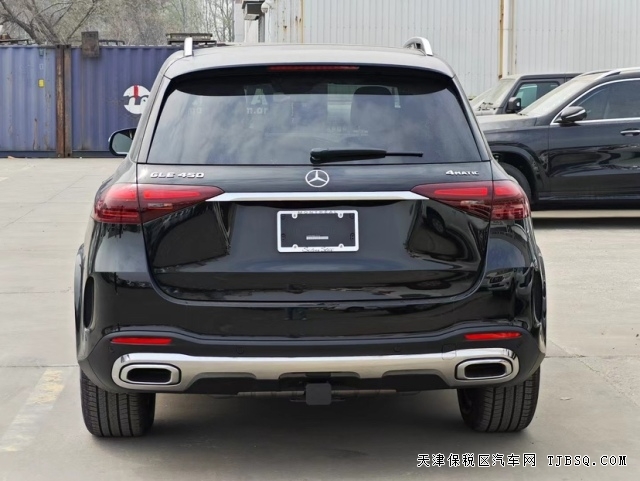 24款加版奔驰GLE450AMG运动包驾驶员辅助包抬显港口售价八十万起