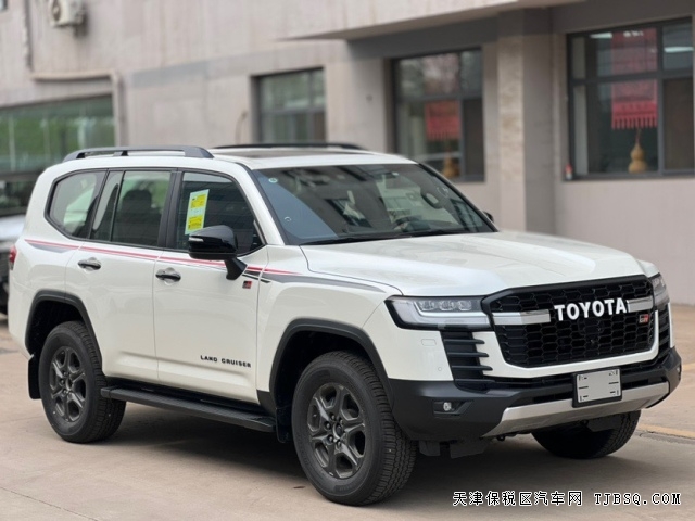 超强越野性能的中东版24款丰田酷路泽LC300GR运动版配置清单 