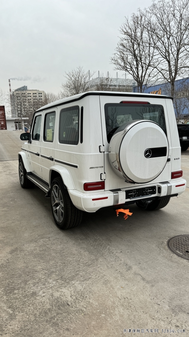 2024款韩版奔驰AMG G63V8三把锁天津港口最新行情可分期