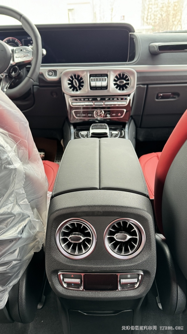 2024款韩版奔驰AMG G63V8三把锁天津港口最新行情可分期