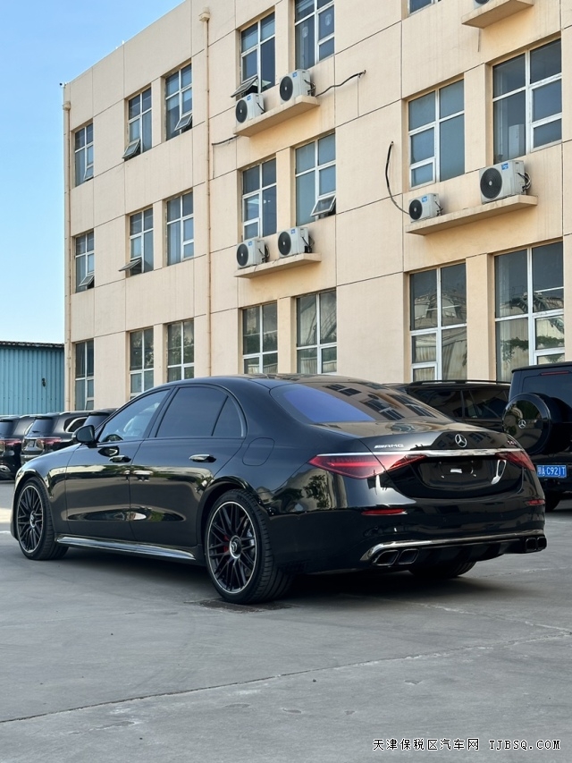超豪华24款奔驰AMG S63商务座驾现车到港最新行情