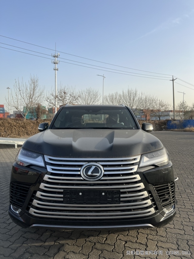 日系超豪华雷克萨斯LX600SUV港口售价138万起可分期