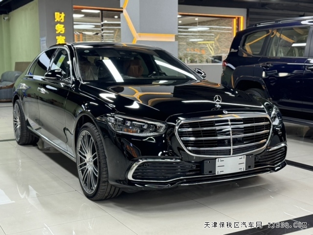 平行进口2024款满配奔驰S500L四座能选到哪些豪华配置
