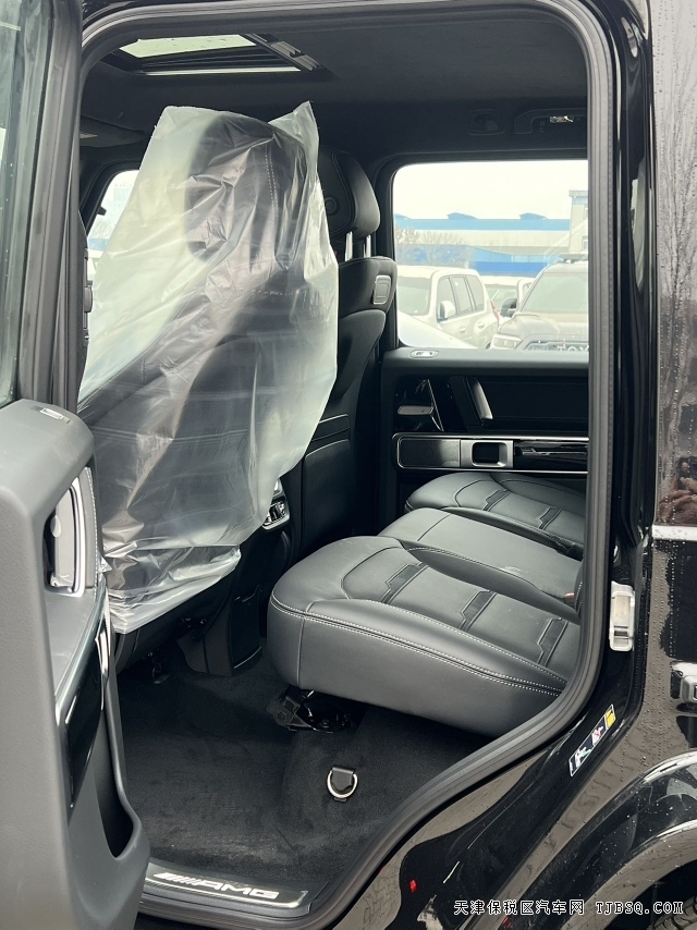 平行进口24款奔驰AMG G63三把锁港口行情227万能买到什么配置