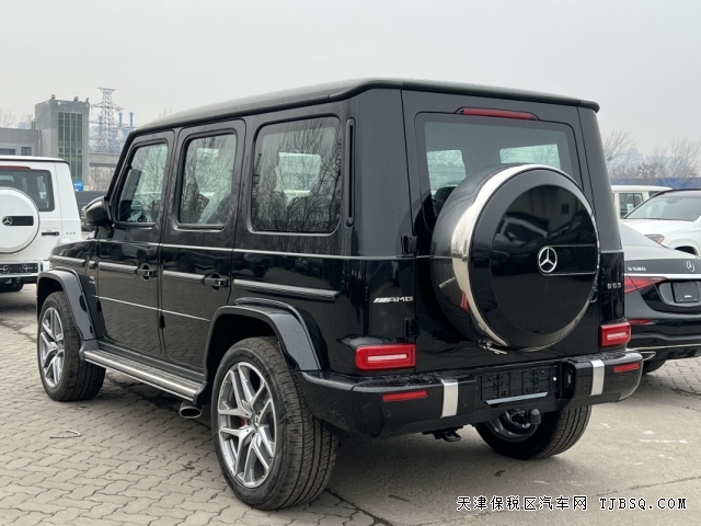 平行进口24款奔驰AMG G63三把锁港口行情227万能买到什么配置