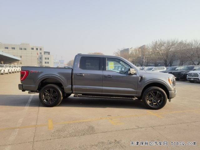 平行进口23款福特猛禽F150XLT港口现车五十多万入手大皮卡