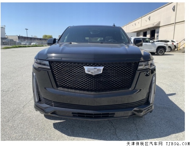 加长凯迪拉克凯雷德柴油铂金运动3.0T港口最新行情