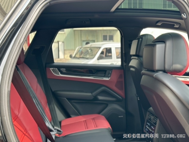 平行进口2024款保时捷卡宴Cayenne3.0T高配港口现车可分期