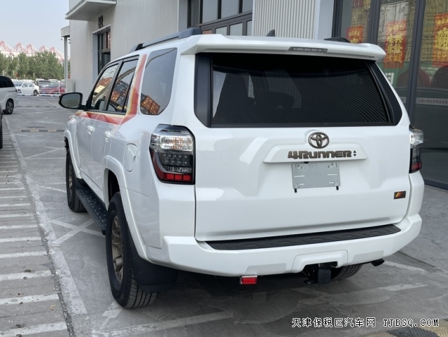 年轻时尚化的北美版丰田超霸4Runner40周年纪念版港口配置行情