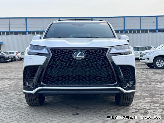 美规2024款雷克萨斯LX600超级运动版港口售价150万能买到哪些配置