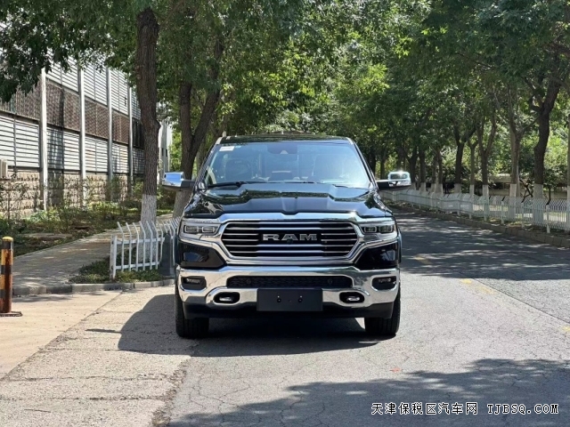 豪华皮卡23款道奇公羊长角号5.7L大V8价格暴跌港口现车