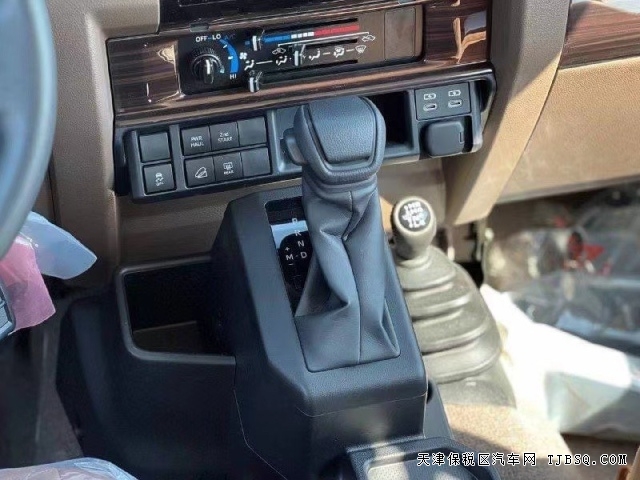 平行进口24款 酷路泽LC76柴油版2.8T老牌硬派越野车港口在售