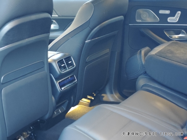 奔驰旗舰SUV24款奔驰GLS450美规加版车型港口现车