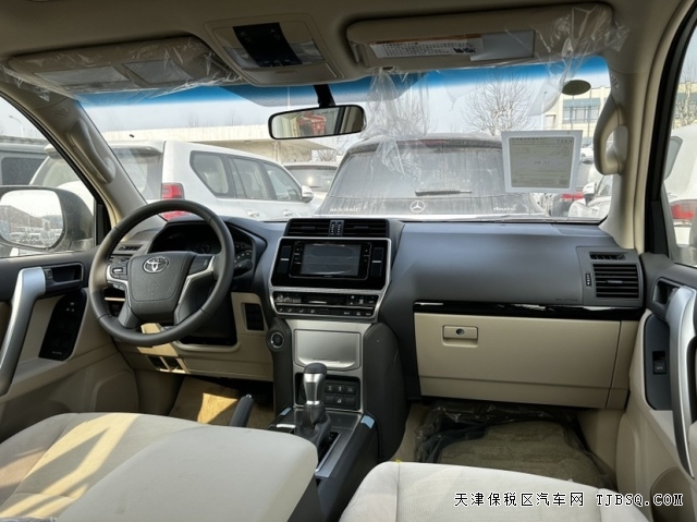 中东版丰田霸道4000TXL天窗后挂大油箱港口最新行情可分期