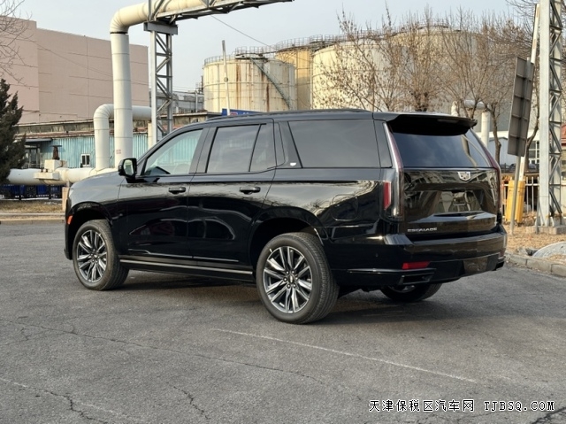 24款凯迪拉克凯雷德3.0T柴油版标轴长轴港口最新行情参数