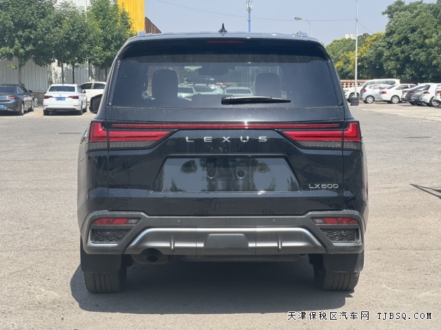 24款雷克萨斯LX600运动版豪华大型SUV港口现车行情