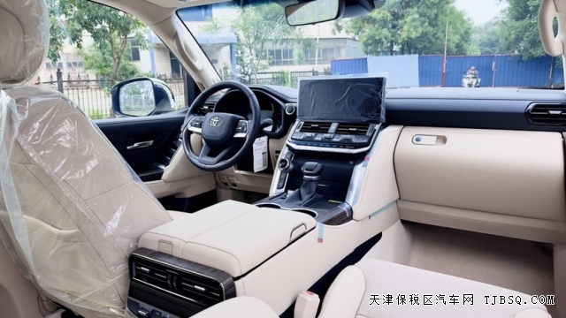 23款中东版丰田酷路泽LC300 VX三把锁高配都选装哪些配置