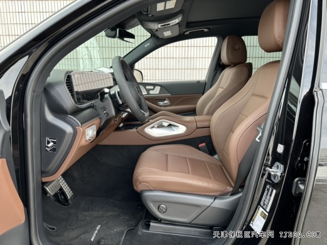 24款美规奔驰GLS450AMG电吸门方向盘加热港口最实用的配置