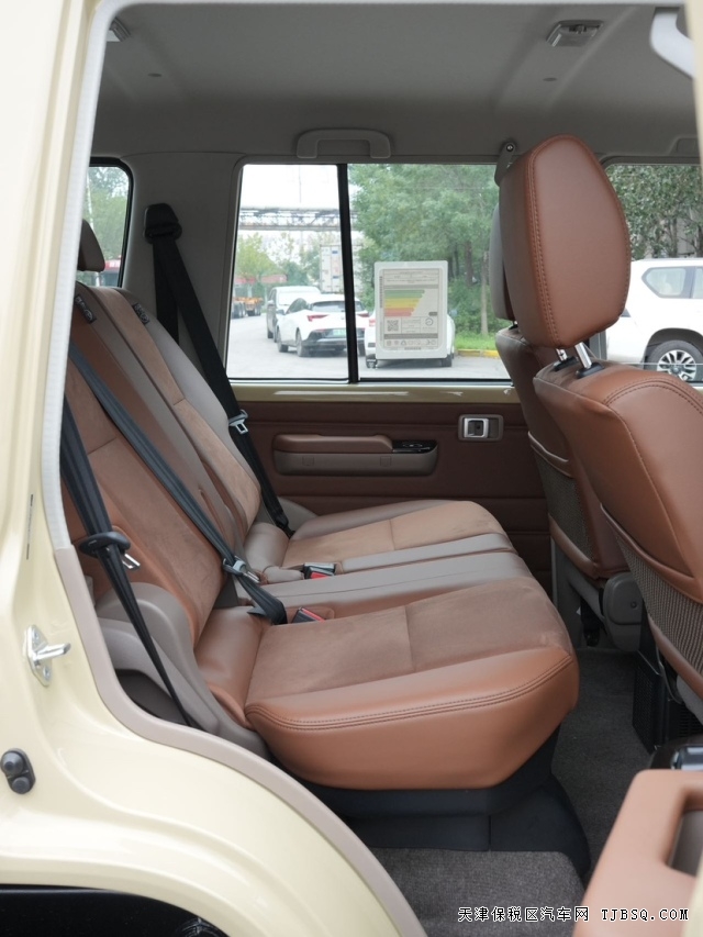 24款丰田LC76汽油自动挡4.0L港口现车自家车源批发